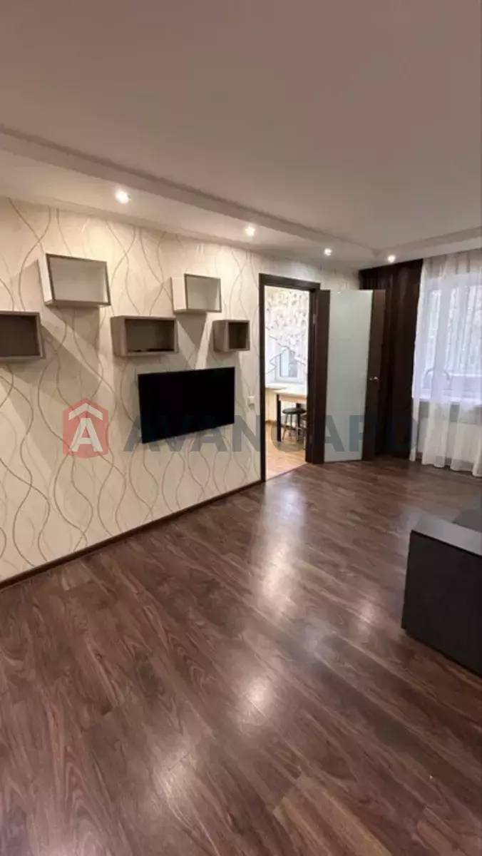 2 кім. квартира, 45/-/6 кв. м., 4/5 поверх фото 1 2 кім. квартира, 45/-/6 кв. м., 4/5 поверх фото 1