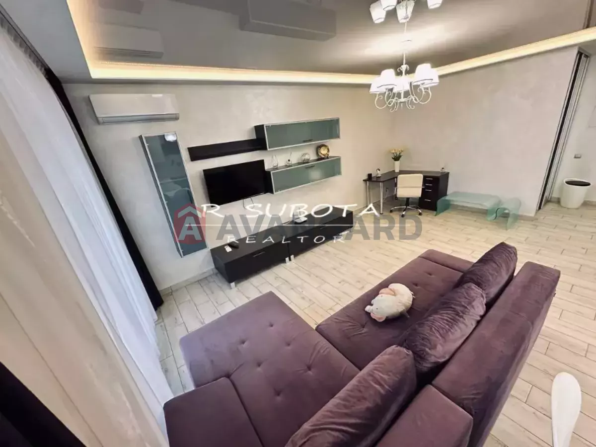 1 комн. квартира, 56/45/12 кв. м., 5/10 этаж фото 1 1 комн. квартира, 56/45/12 кв. м., 5/10 этаж фото 1