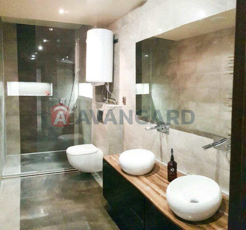 2 кім. квартира, 70/-/25 кв. м., 8/10 поверх фото 1 2 кім. квартира, 70/-/25 кв. м., 8/10 поверх фото 1