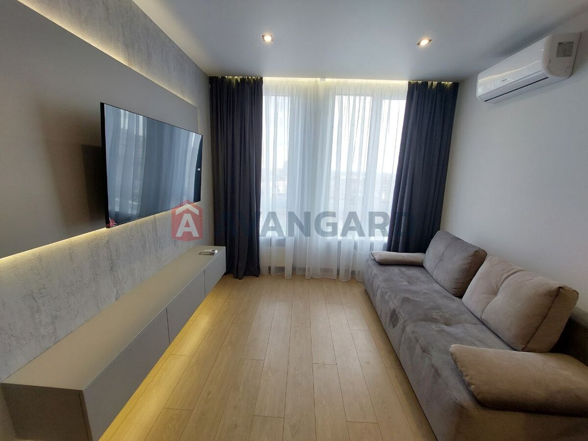 1 кім. квартира, 43/-/- кв. м., 11/17 поверх фото 1 1 кім. квартира, 43/-/- кв. м., 11/17 поверх фото 1