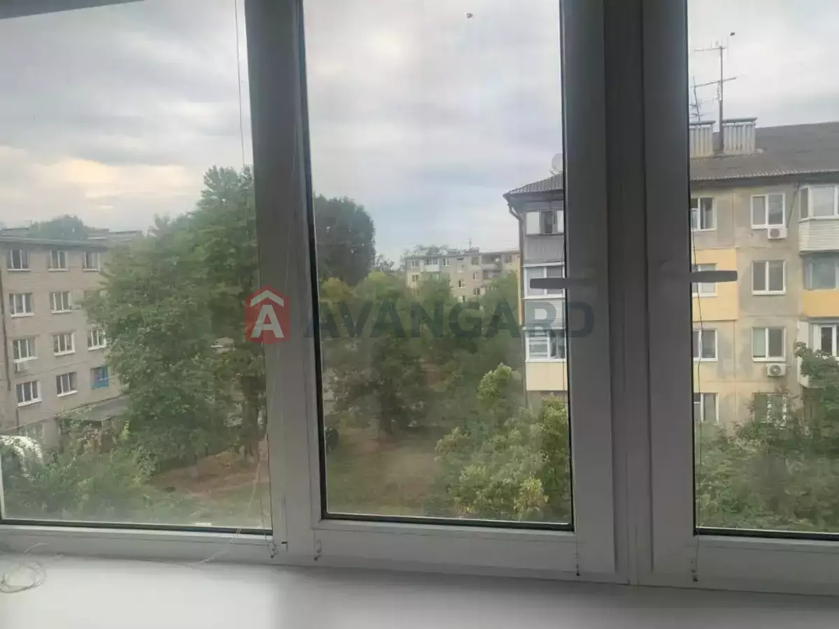 2 кім. квартира, 42/-/- кв. м., 4/5 поверх фото 17 2 кім. квартира, 42/-/- кв. м., 4/5 поверх фото 17