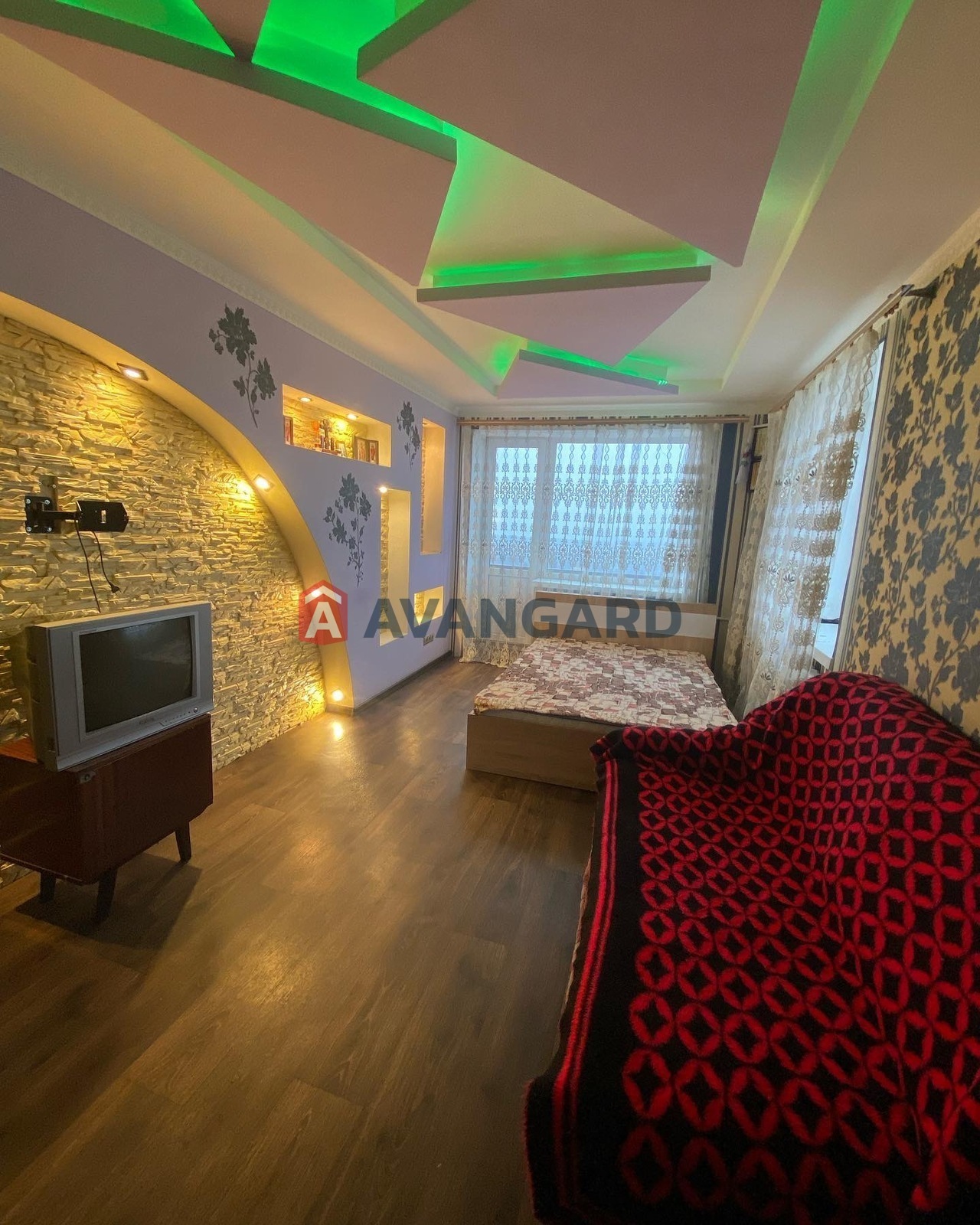 2 кім. квартира, 50/30/8 кв. м., 9/9 поверх фото 3 2 кім. квартира, 50/30/8 кв. м., 9/9 поверх фото 3