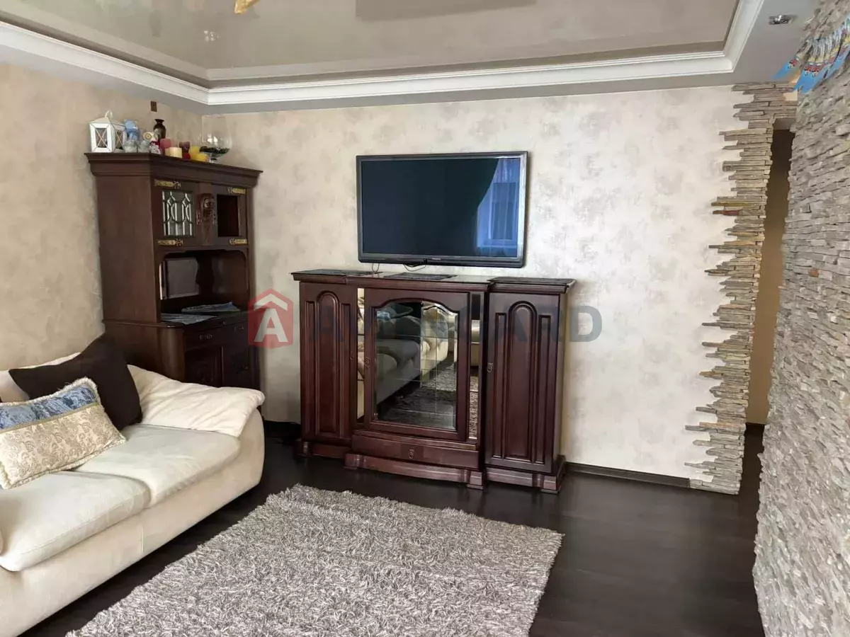 3 кім. квартира, 74/-/8 кв. м., 3/5 поверх фото 1 3 кім. квартира, 74/-/8 кв. м., 3/5 поверх фото 1