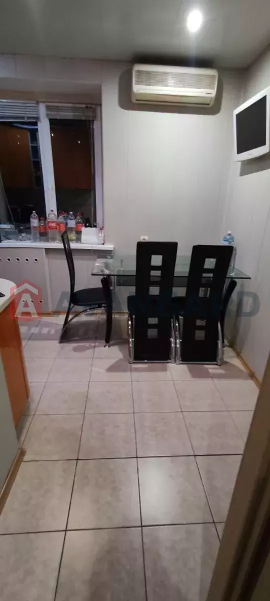 3 кім. квартира, 70/-/8 кв. м., 9/9 поверх фото 12 3 кім. квартира, 70/-/8 кв. м., 9/9 поверх фото 12