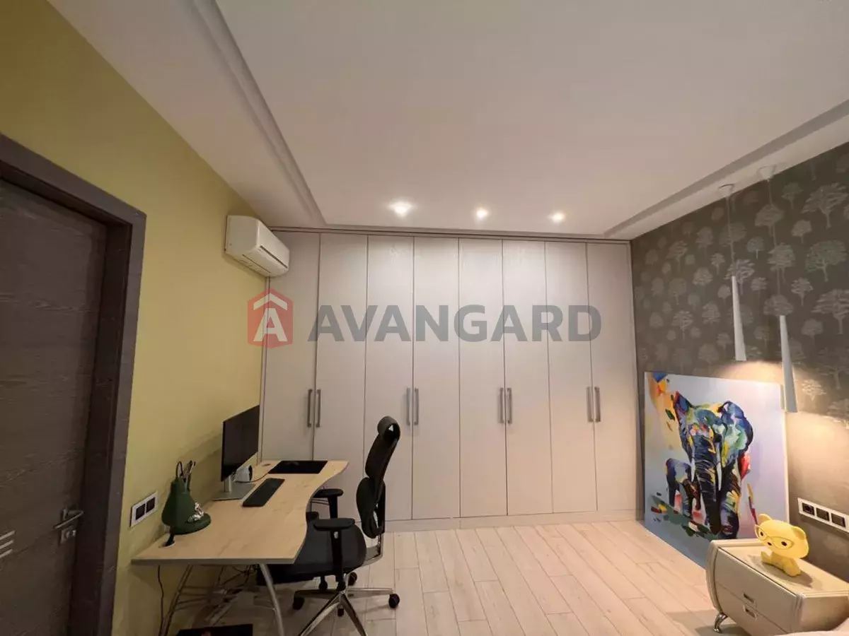 4 кім. квартира, 130/-/20 кв. м., 5/17 поверх фото 8 4 кім. квартира, 130/-/20 кв. м., 5/17 поверх фото 8