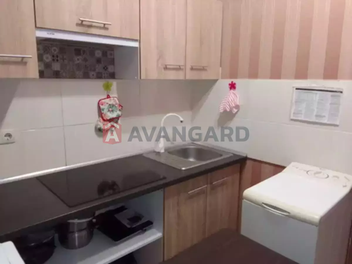 1 кім. квартира, 27/-/8 кв. м., 2/4 поверх фото 1 1 кім. квартира, 27/-/8 кв. м., 2/4 поверх фото 1