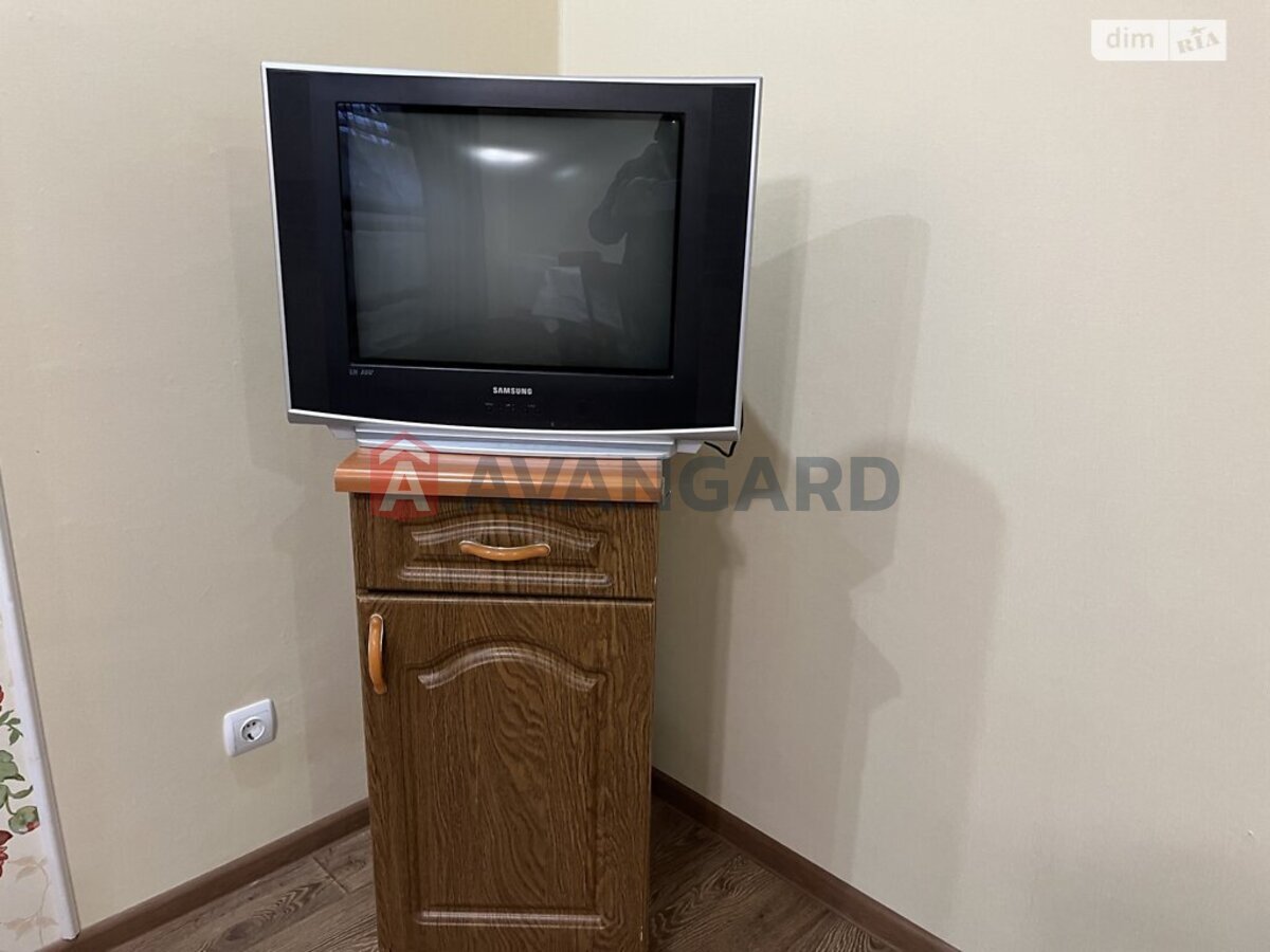 1 кім. квартира, 40/-/10 кв. м., 2/4 поверх фото 15 1 кім. квартира, 40/-/10 кв. м., 2/4 поверх фото 15