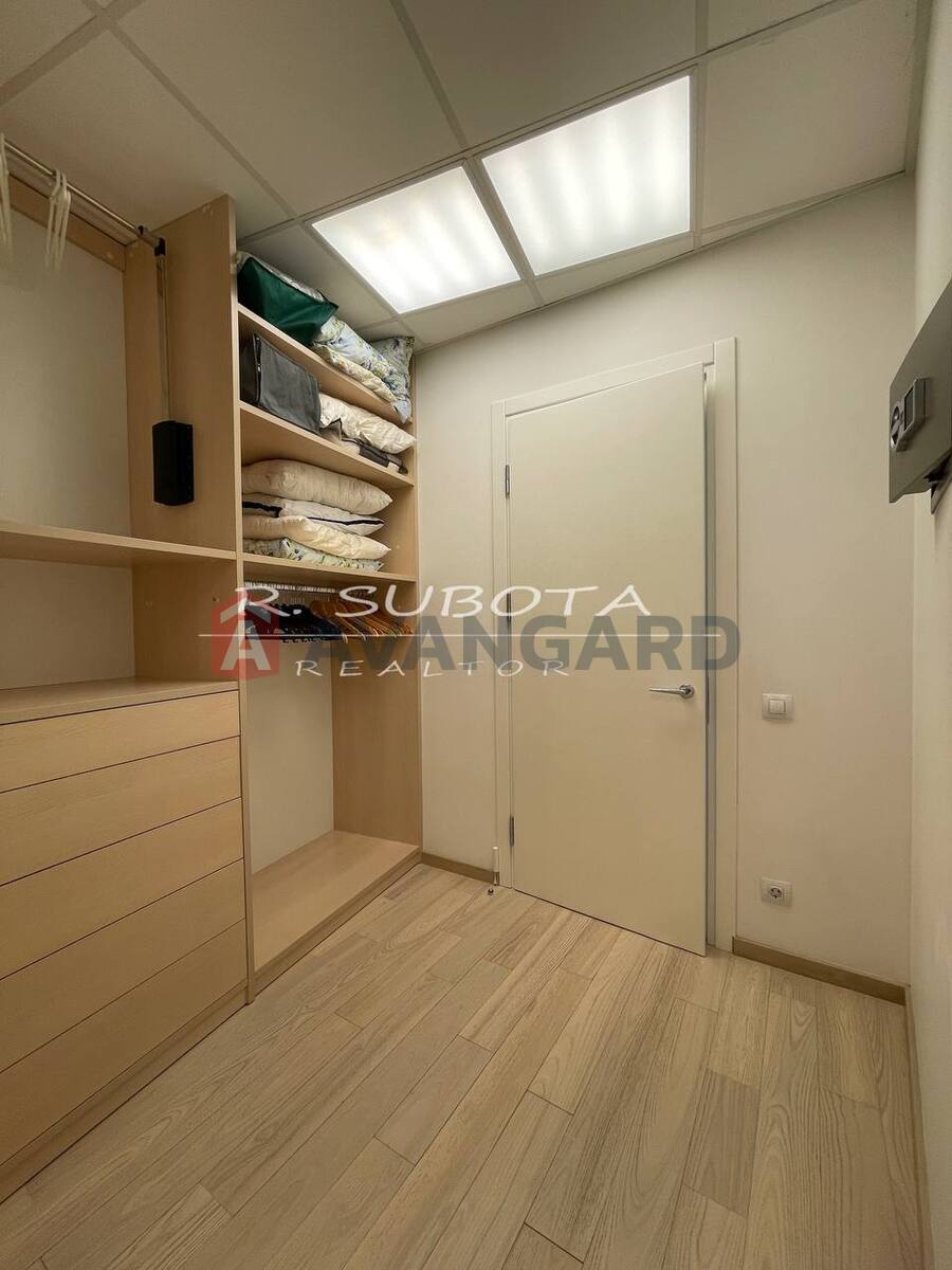 4 кім. квартира, 171/-/- кв. м., 18/21 поверх фото 7 4 кім. квартира, 171/-/- кв. м., 18/21 поверх фото 7