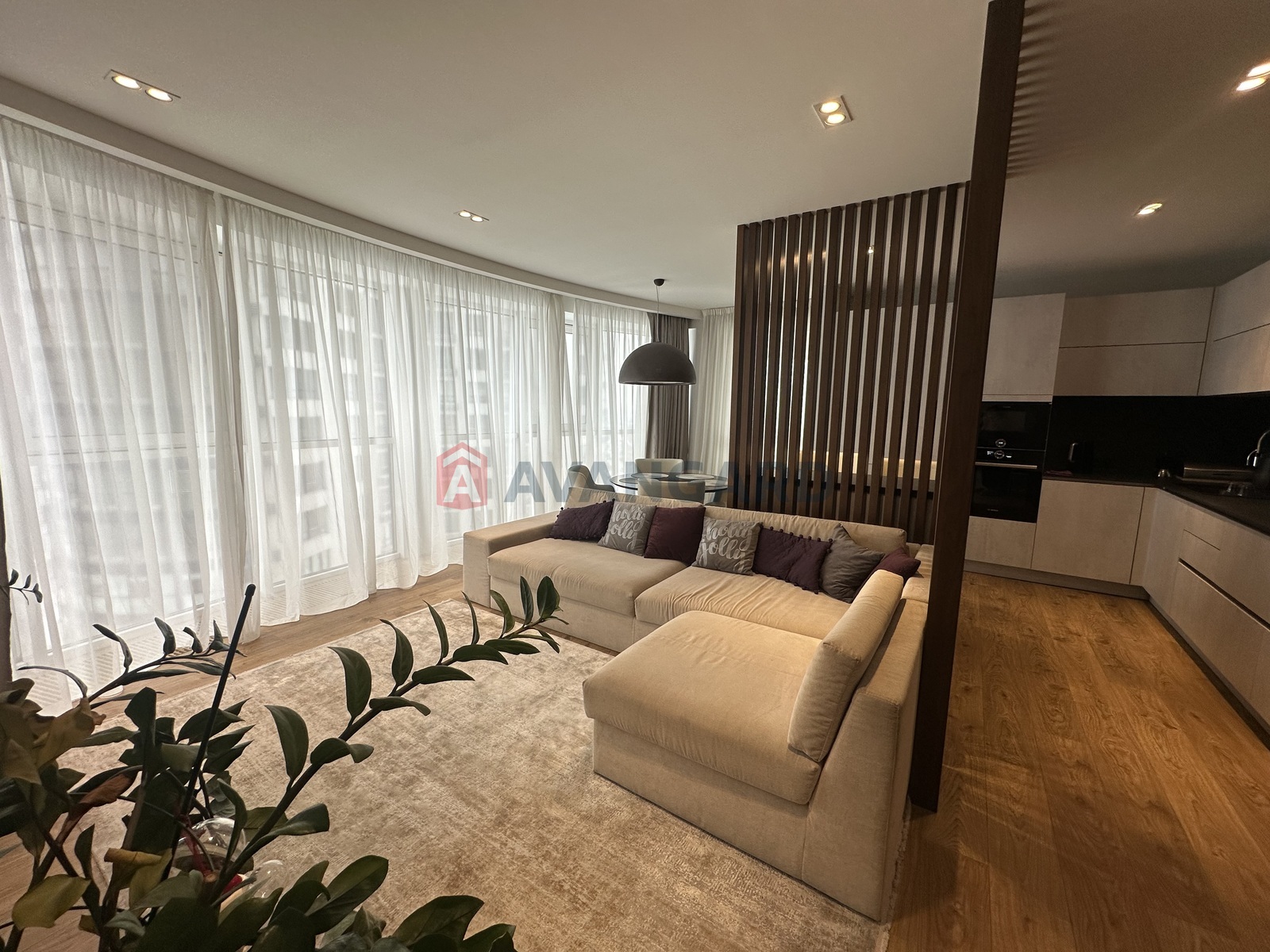 3 кім. квартира, 118/-/25 кв. м., 13/24 поверх фото 3 3 кім. квартира, 118/-/25 кв. м., 13/24 поверх фото 3