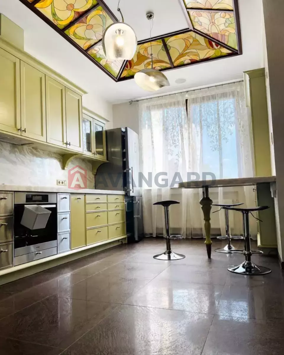 4 комн. квартира, 200/150/30 кв. м., 5/9 этаж фото 1 4 комн. квартира, 200/150/30 кв. м., 5/9 этаж фото 1