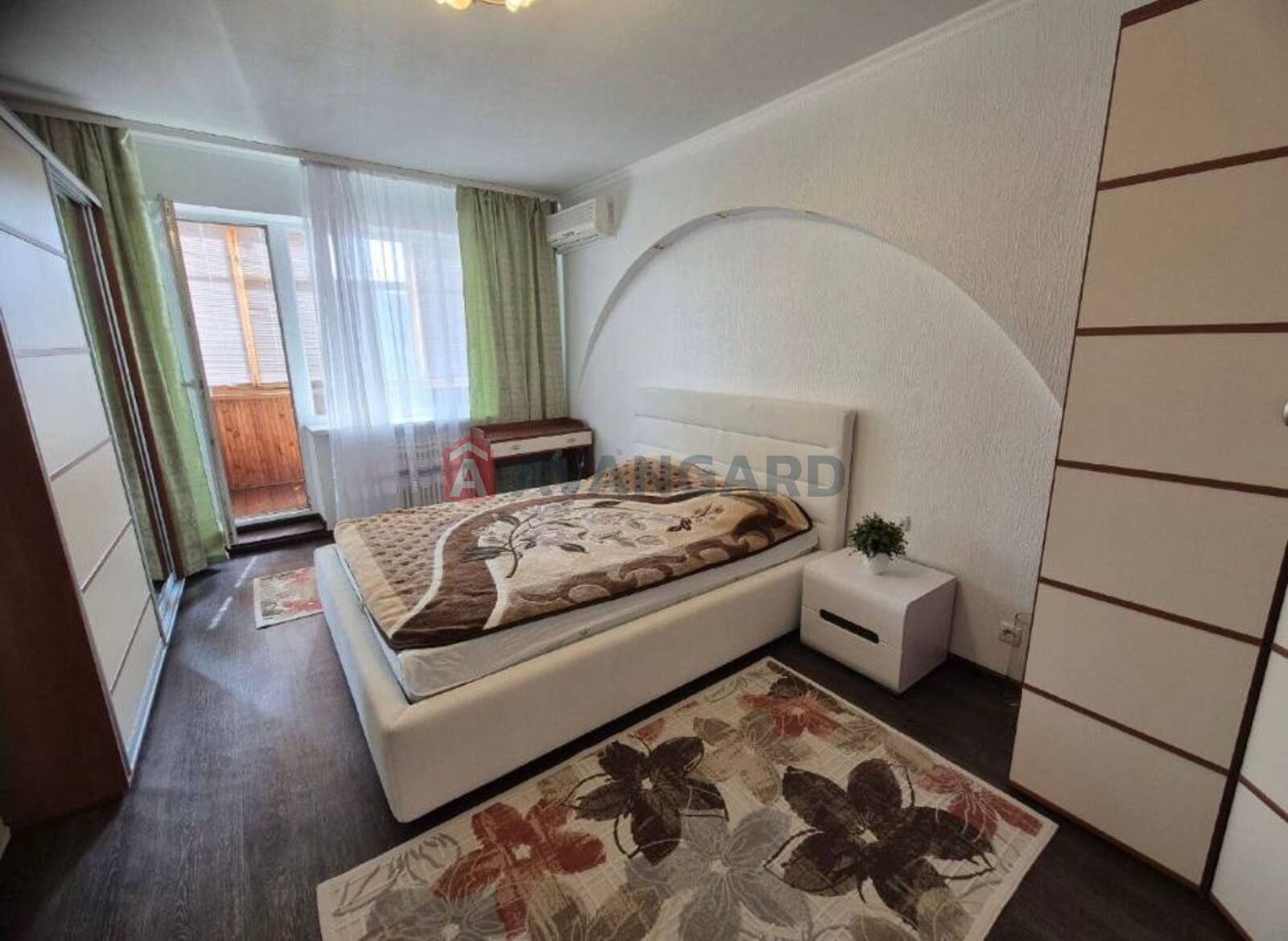 3 кім. квартира, 72/-/8 кв. м., 8/10 поверх фото 5 3 кім. квартира, 72/-/8 кв. м., 8/10 поверх фото 5