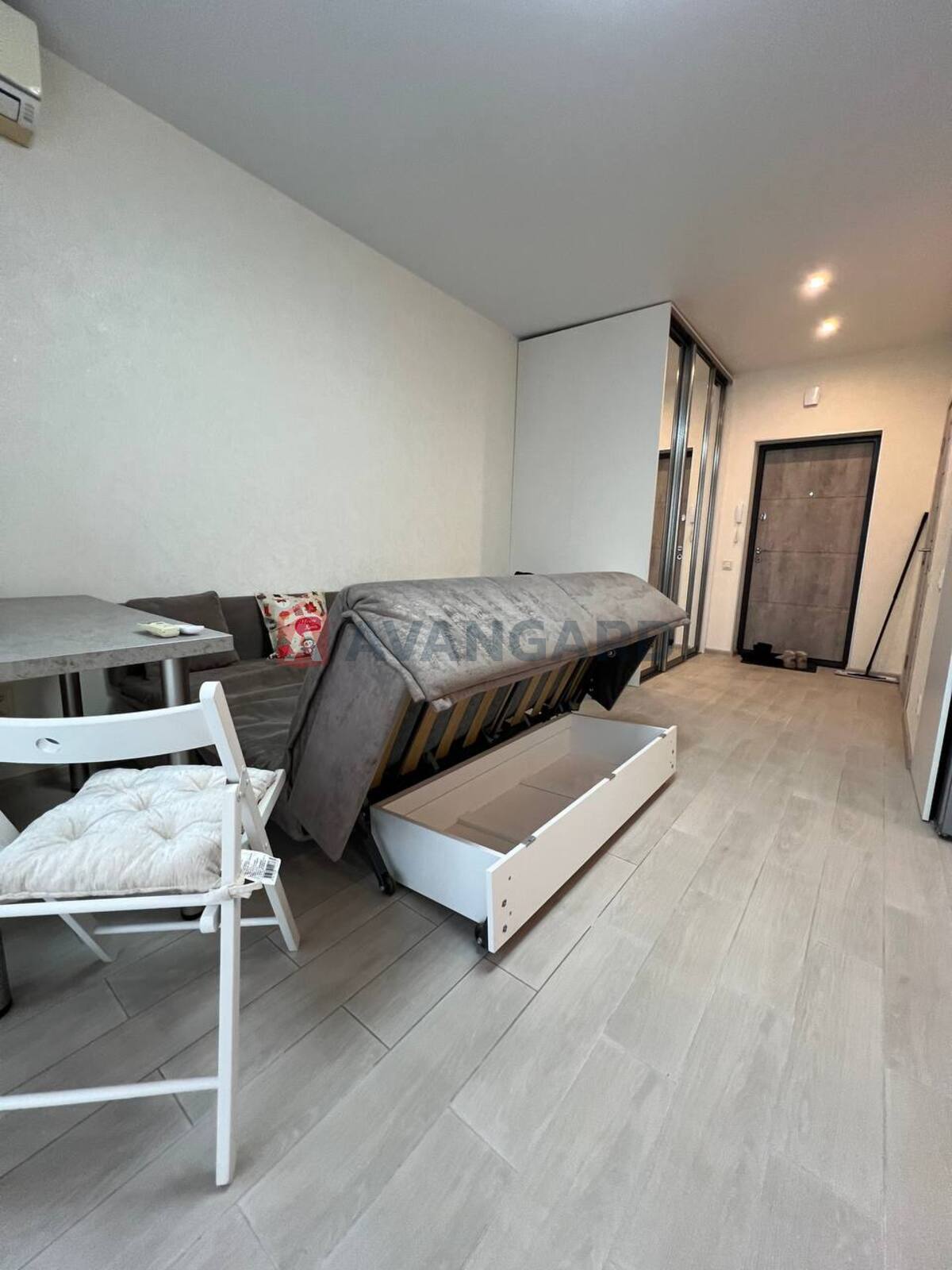 1 кім. квартира, 33/-/25 кв. м., 6/8 поверх фото 10 1 кім. квартира, 33/-/25 кв. м., 6/8 поверх фото 10