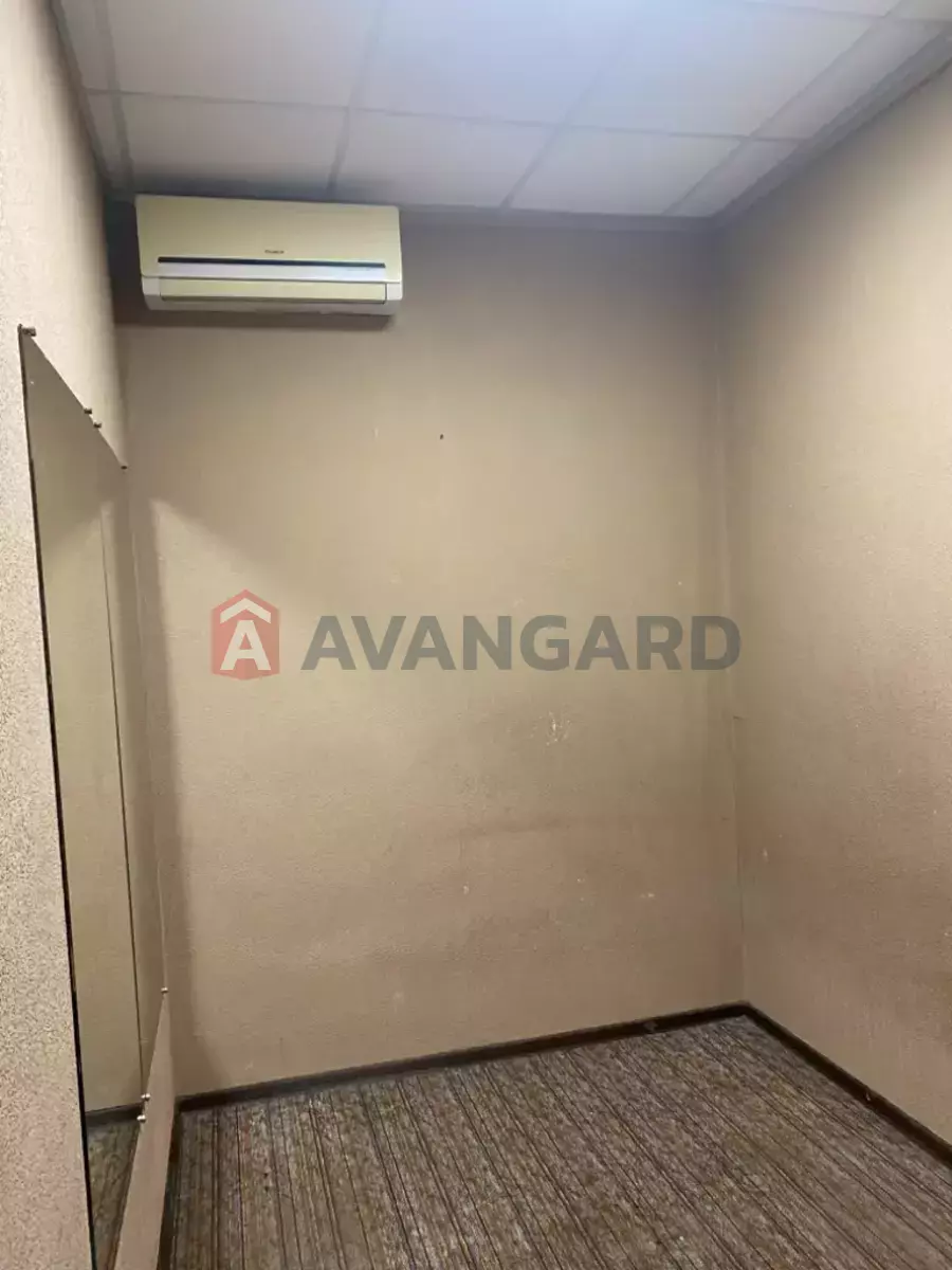 4 комн. квартира, 82/-/- кв. м., 2/4 этаж фото 11 4 комн. квартира, 82/-/- кв. м., 2/4 этаж фото 11