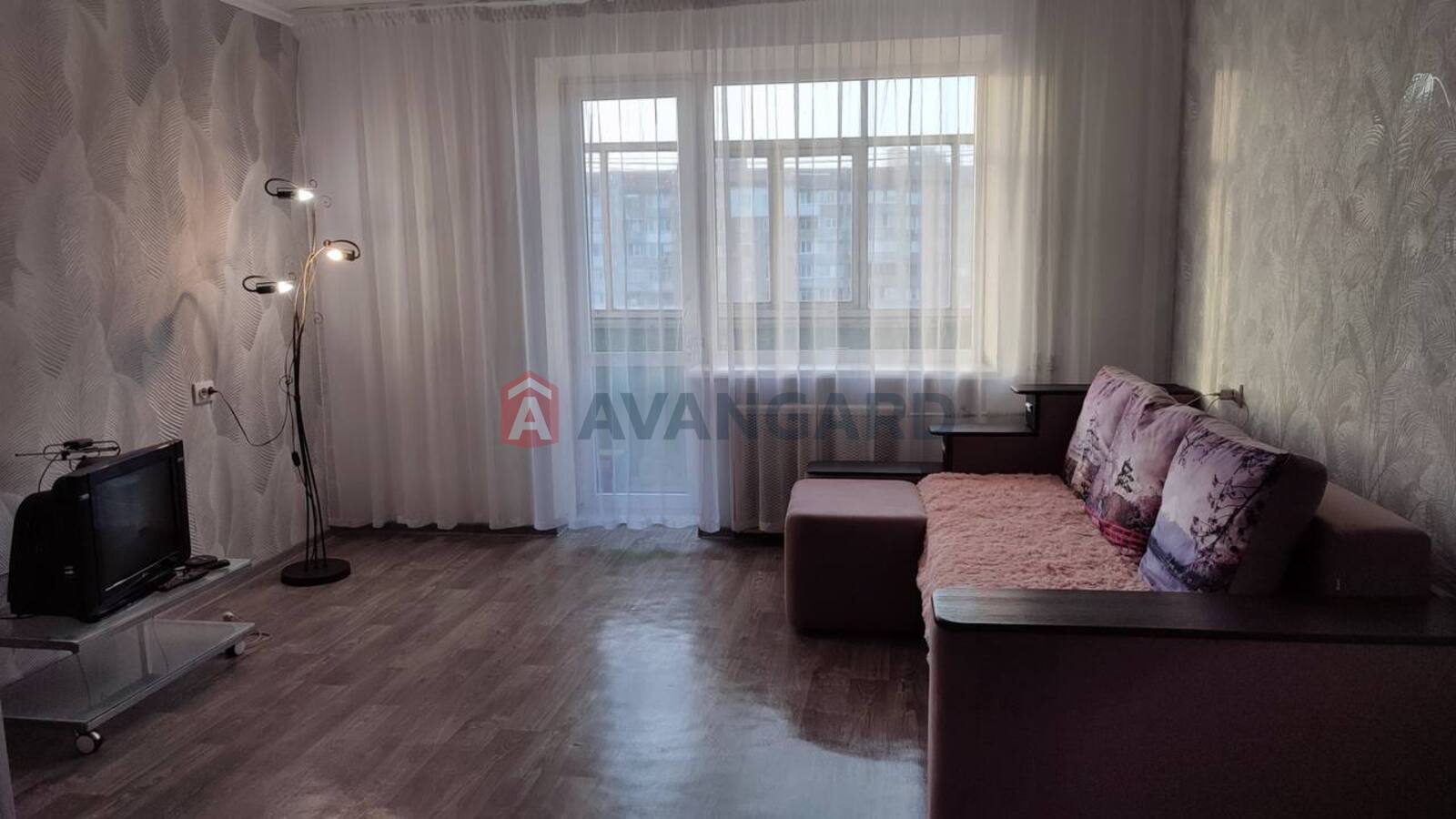 1 кім. квартира, 35/7/18 кв. м., 7/9 поверх фото 1 1 кім. квартира, 35/7/18 кв. м., 7/9 поверх фото 1