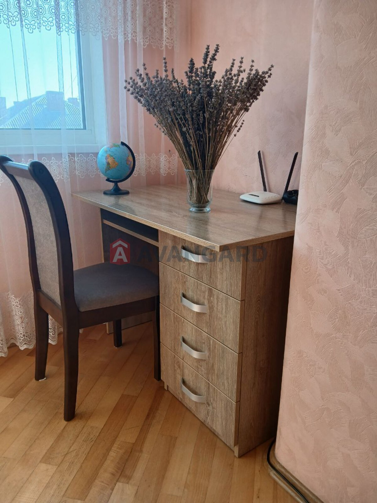 3 комн. квартира, 99/-/12 кв. м., 2/4 этаж фото 12 3 комн. квартира, 99/-/12 кв. м., 2/4 этаж фото 12