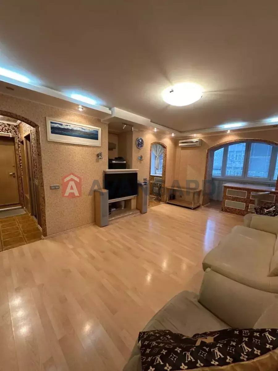 2 кім. квартира, 45/37/8 кв. м., 5/5 поверх фото 3 2 кім. квартира, 45/37/8 кв. м., 5/5 поверх фото 3