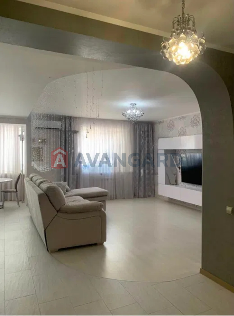 3 комн. квартира, 130/-/52 кв. м., 4/5 этаж фото 4 3 комн. квартира, 130/-/52 кв. м., 4/5 этаж фото 4