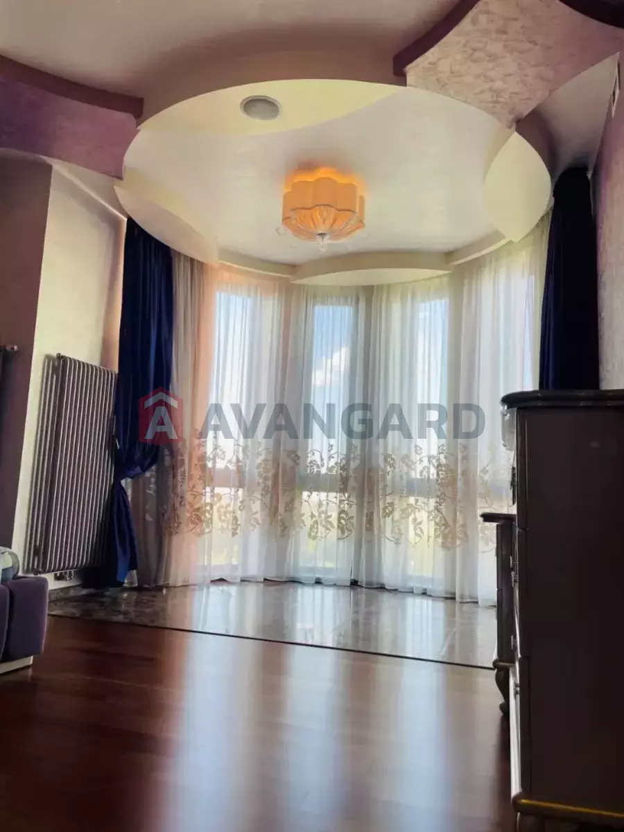 4 комн. квартира, 200/150/30 кв. м., 5/9 этаж фото 12 4 комн. квартира, 200/150/30 кв. м., 5/9 этаж фото 12