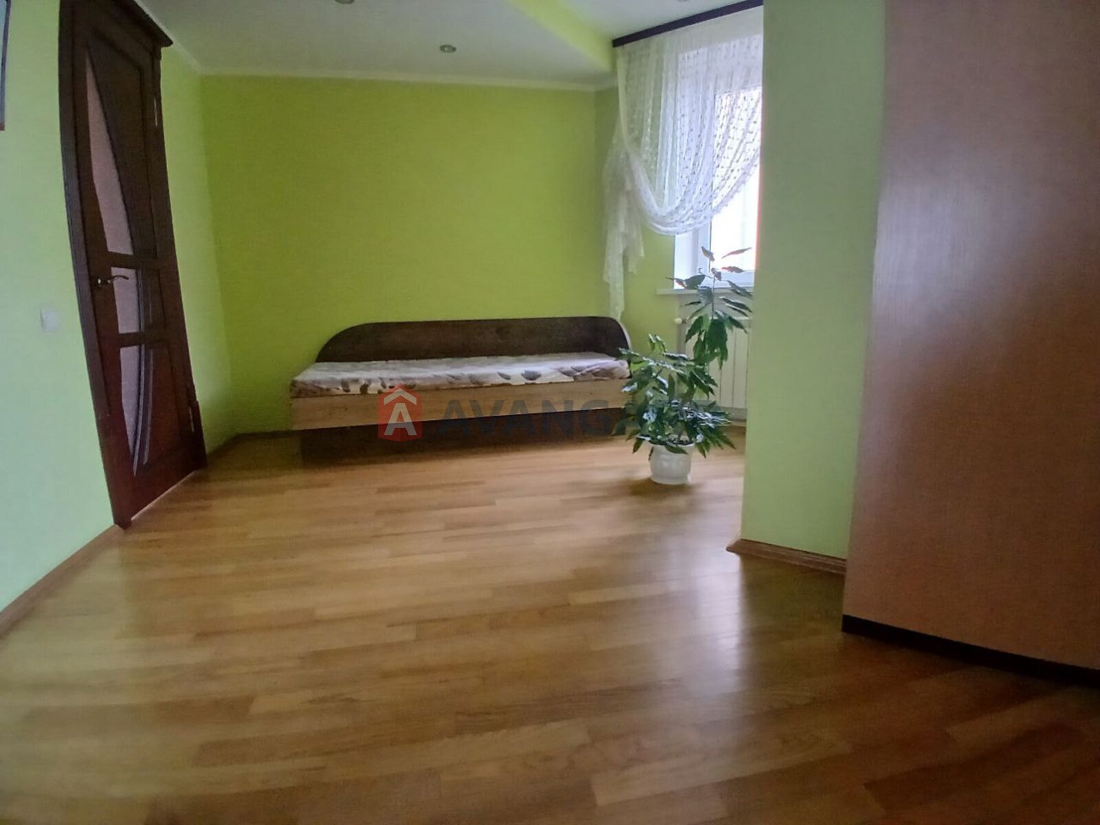 3 комн. квартира, 99/-/12 кв. м., 2/4 этаж фото 10 3 комн. квартира, 99/-/12 кв. м., 2/4 этаж фото 10