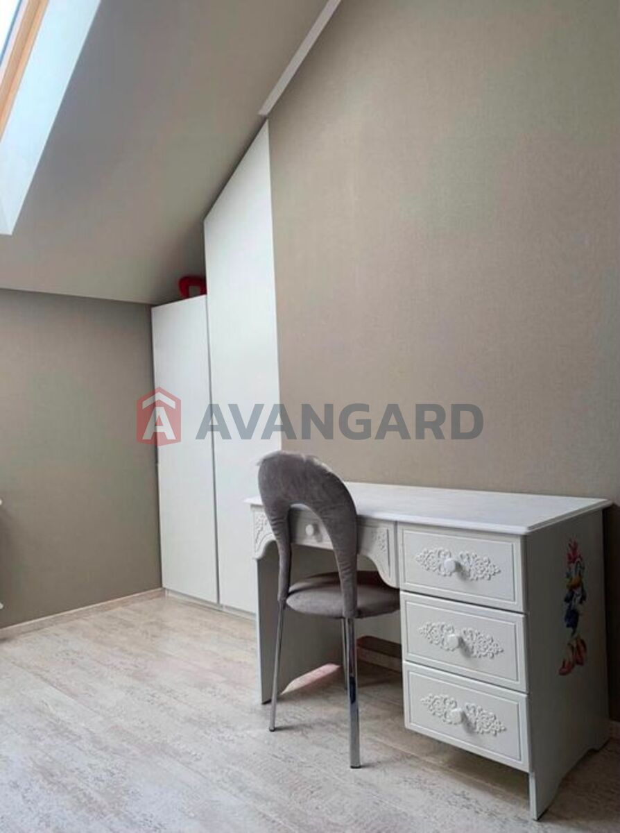 3 комн. квартира, 130/-/52 кв. м., 4/5 этаж фото 14 3 комн. квартира, 130/-/52 кв. м., 4/5 этаж фото 14