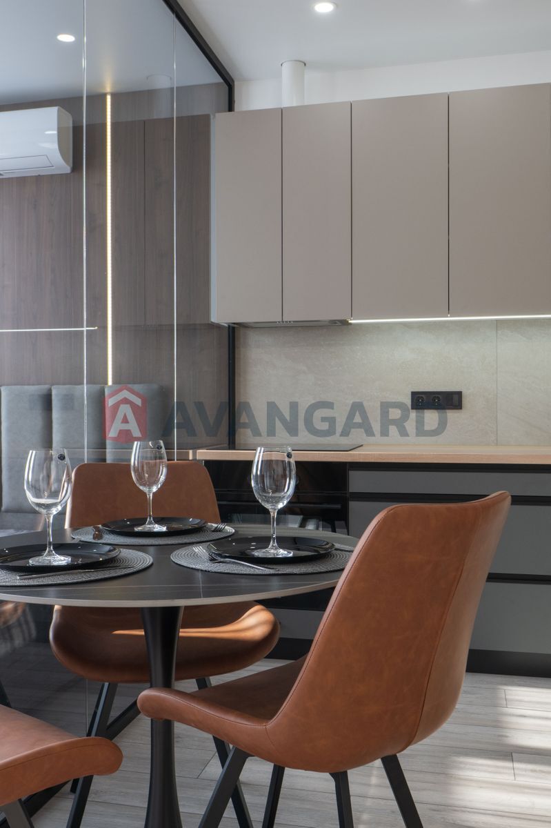 1 кім. квартира, 44 / 13/ 20 м кв. м., 12/28 поверх фото 2 1 кім. квартира, 44 / 13/ 20 м кв. м., 12/28 поверх фото 2