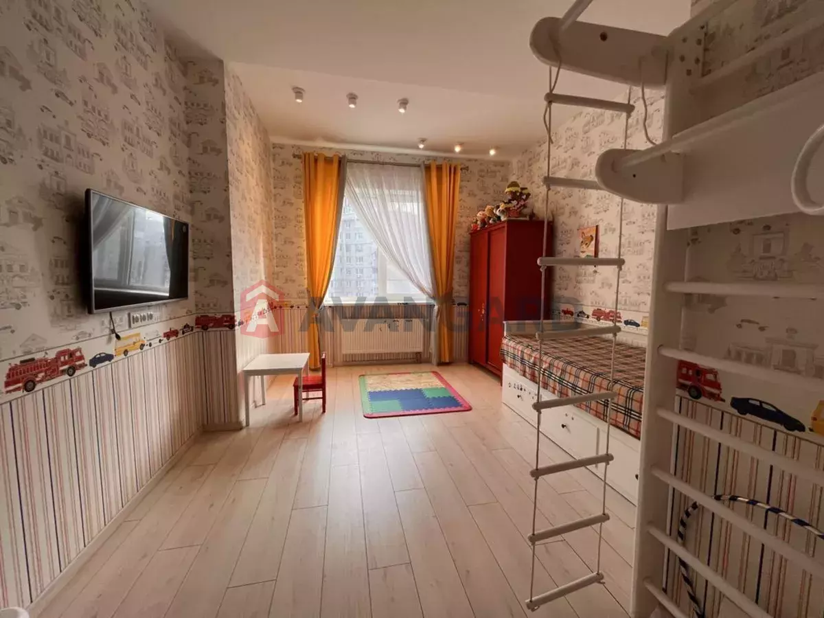 4 кім. квартира, 130/-/20 кв. м., 5/17 поверх фото 2 4 кім. квартира, 130/-/20 кв. м., 5/17 поверх фото 2