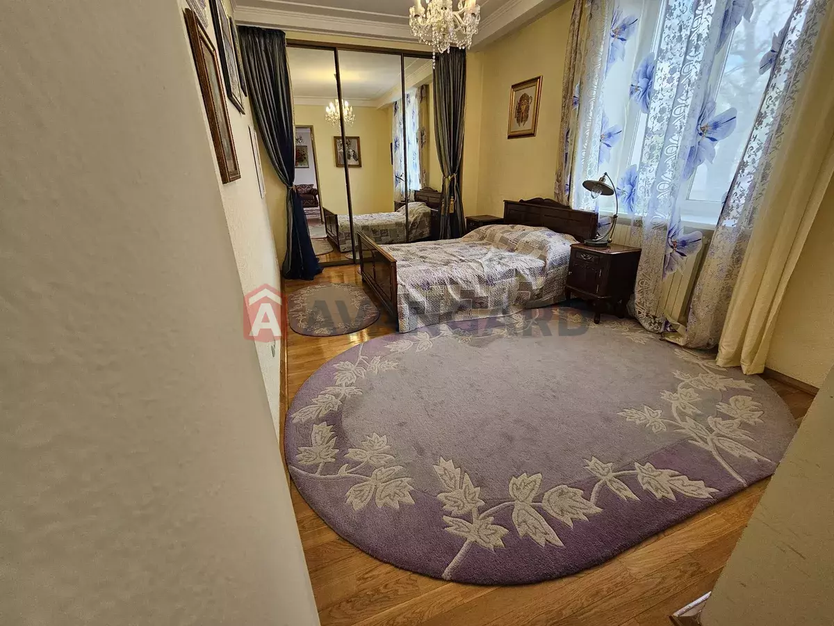 4 комн. квартира, 160/-/25 кв. м., 3/5 этаж фото 1 4 комн. квартира, 160/-/25 кв. м., 3/5 этаж фото 1