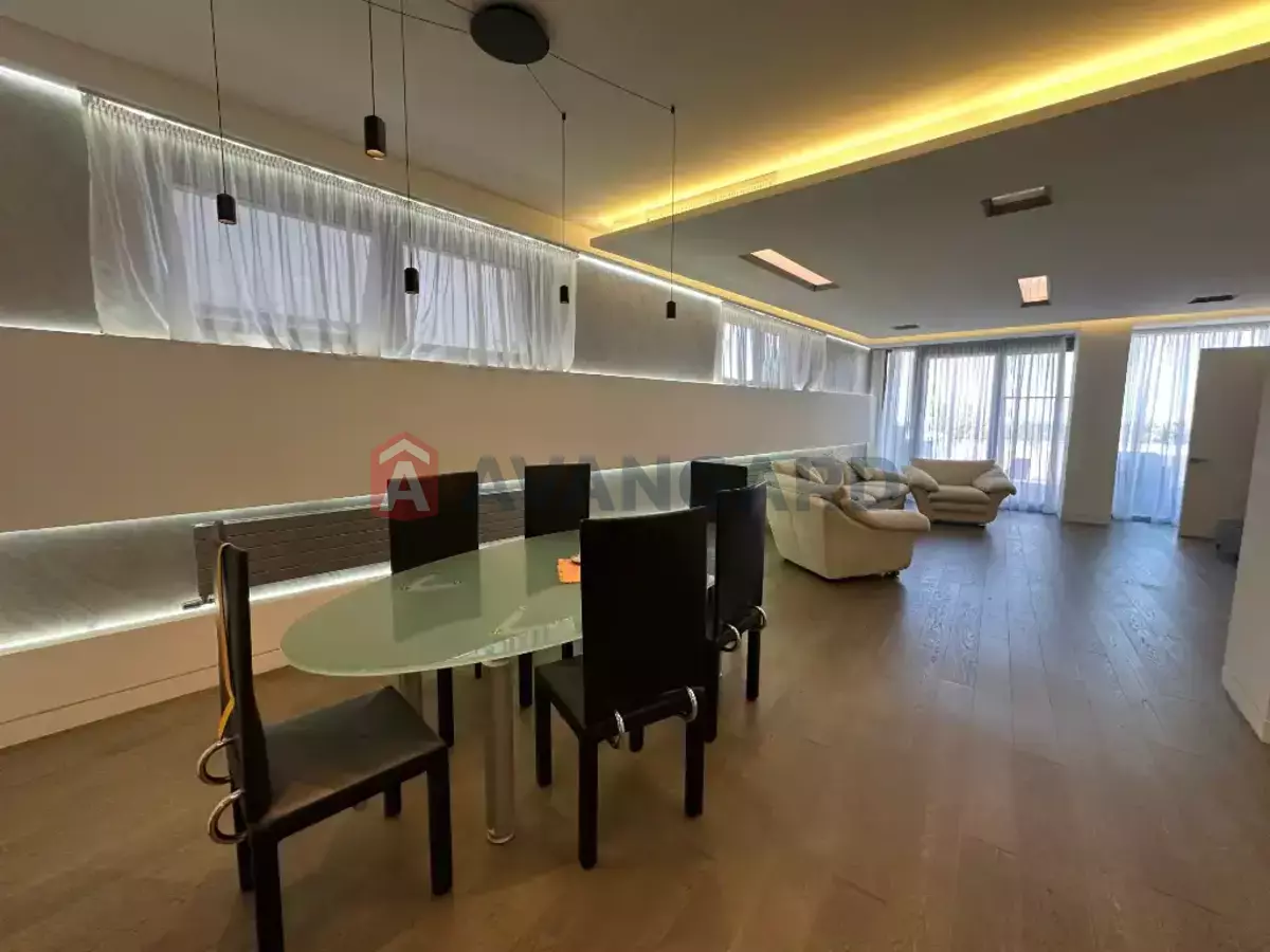 4 кім. квартира, 235/161/25 кв. м., 5/7 поверх фото 1 4 кім. квартира, 235/161/25 кв. м., 5/7 поверх фото 1