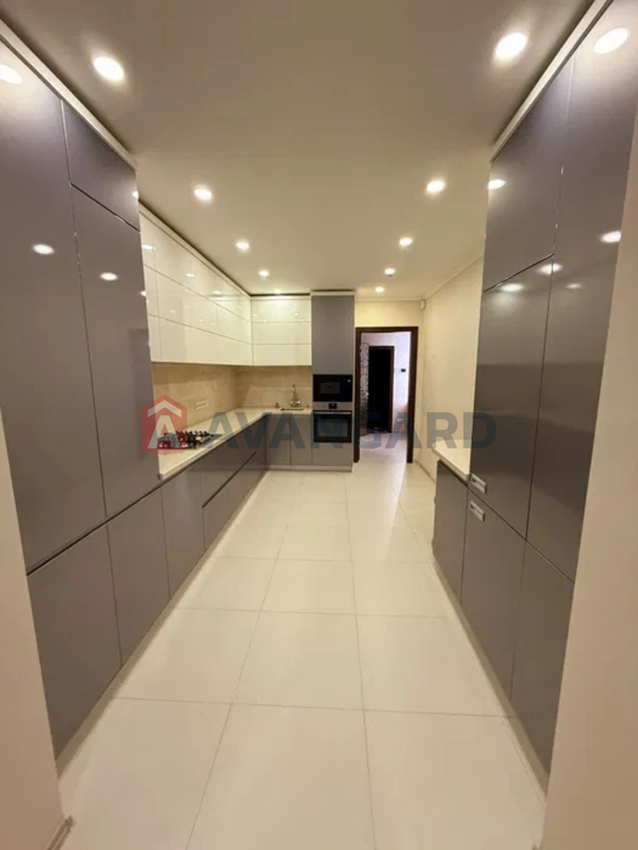 3 кім. квартира, 106/-/30 кв. м., 2/10 поверх фото 9 3 кім. квартира, 106/-/30 кв. м., 2/10 поверх фото 9