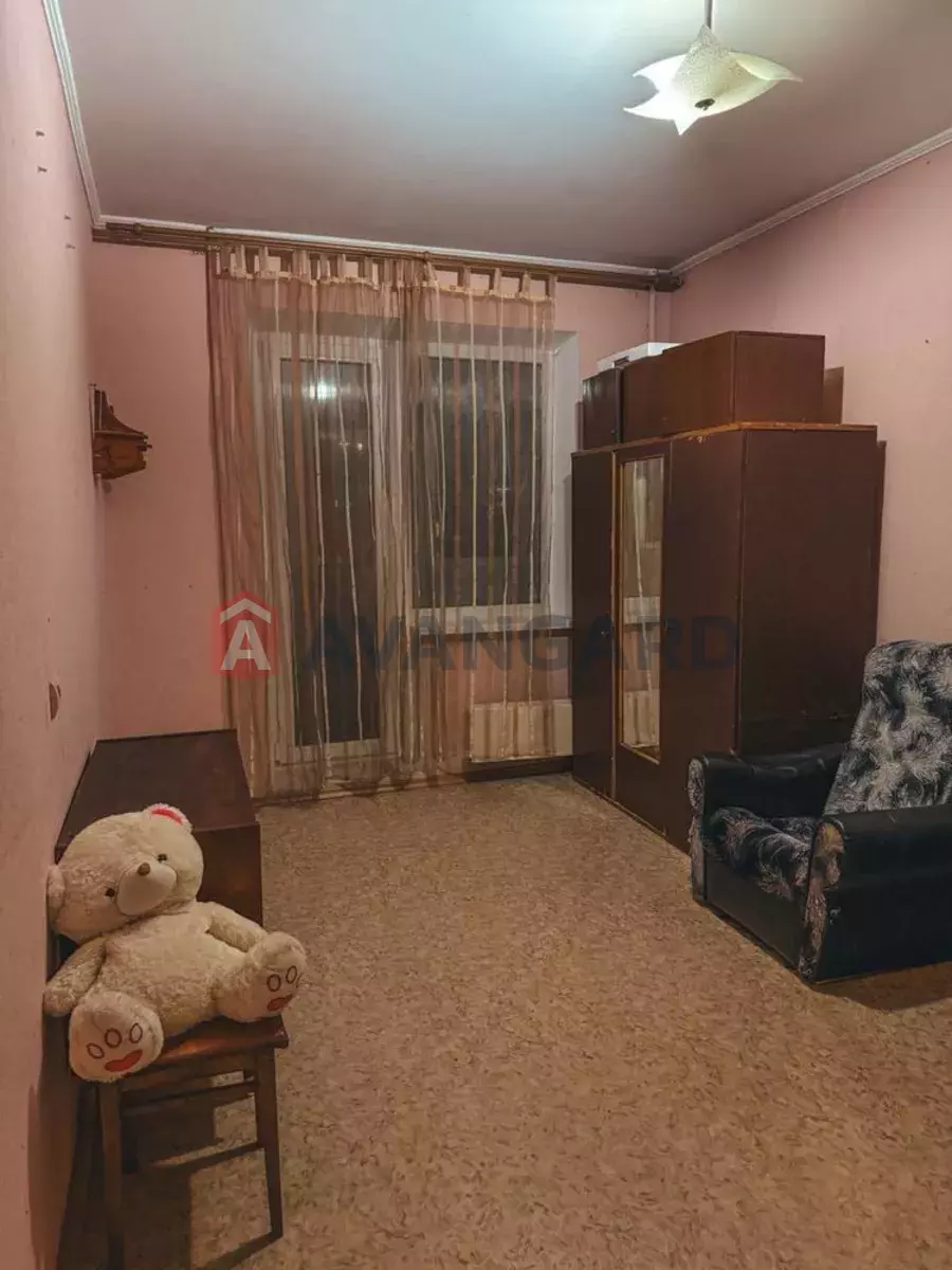 3 кім. квартира, 95/-/6 кв. м., 4/9 поверх фото 4 3 кім. квартира, 95/-/6 кв. м., 4/9 поверх фото 4