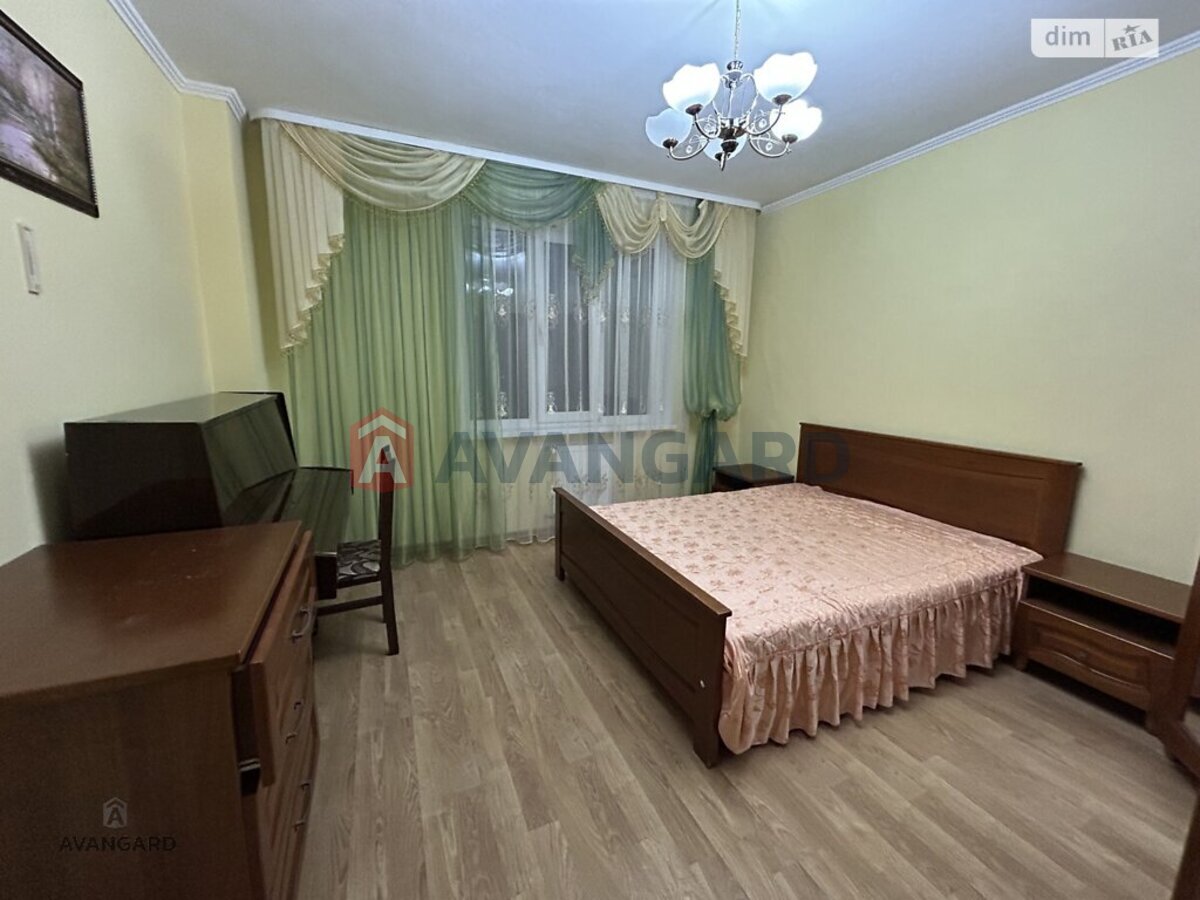 3 кім. квартира, 100/-/16 кв. м., 9/13 поверх фото 19 3 кім. квартира, 100/-/16 кв. м., 9/13 поверх фото 19