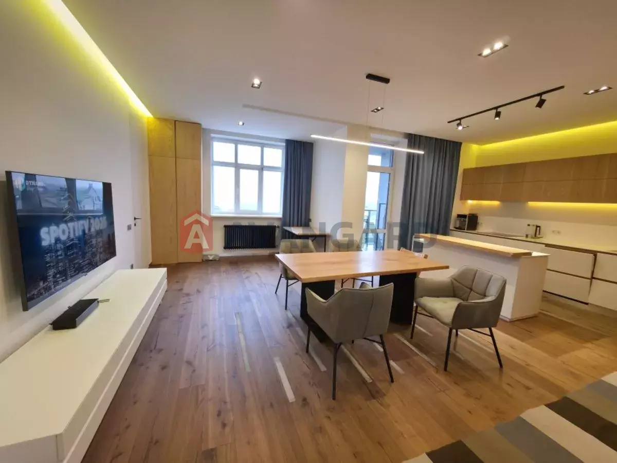 4 комн. квартира, 220/-/40 кв. м., 11/18 этаж фото 1 4 комн. квартира, 220/-/40 кв. м., 11/18 этаж фото 1