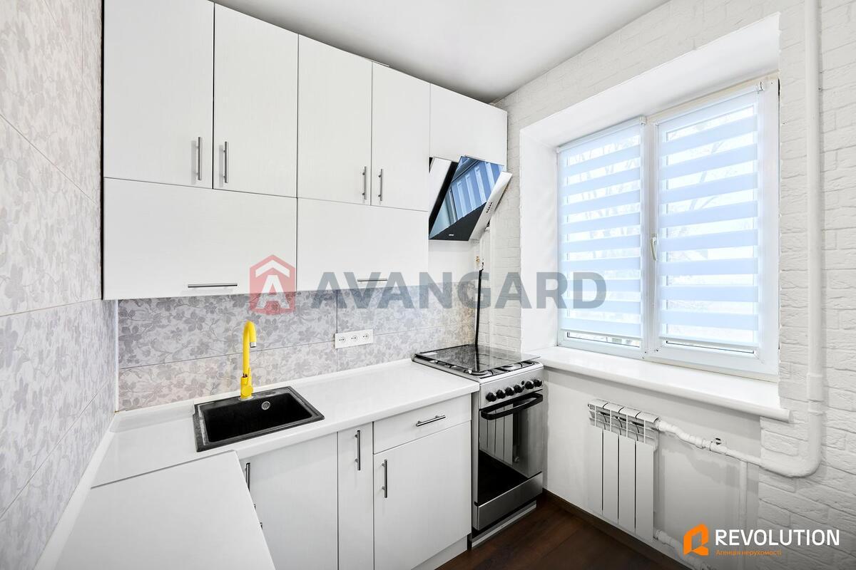 1 комн. квартира, 28 / 15 / 5 м? кв. м., 2/5 этаж фото 1 1 комн. квартира, 28 / 15 / 5 м? кв. м., 2/5 этаж фото 1