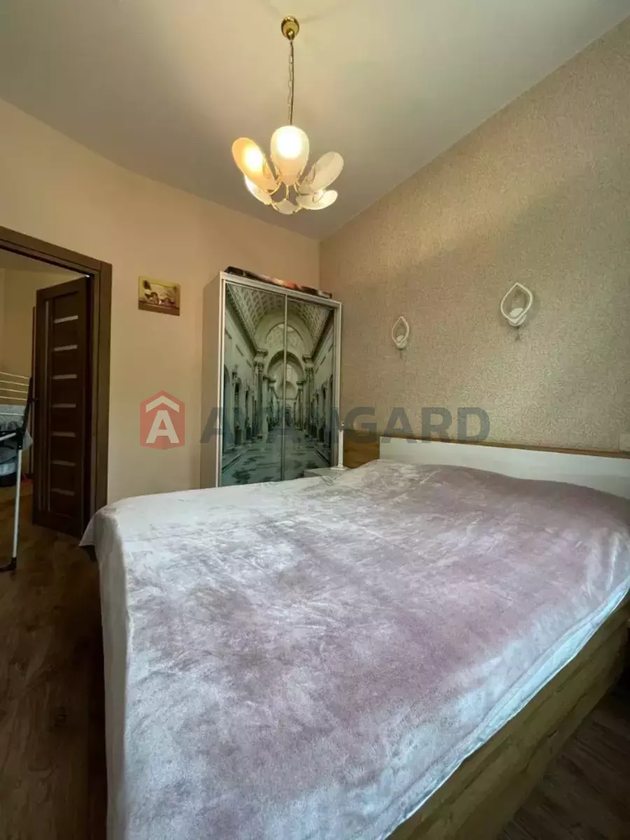 2 кім. квартира, 45/-/- кв. м., 4/10 поверх фото 1 2 кім. квартира, 45/-/- кв. м., 4/10 поверх фото 1