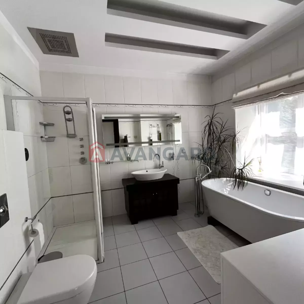 3 комн. квартира, 260/-/- кв. м., 4/7 этаж фото 12 3 комн. квартира, 260/-/- кв. м., 4/7 этаж фото 12