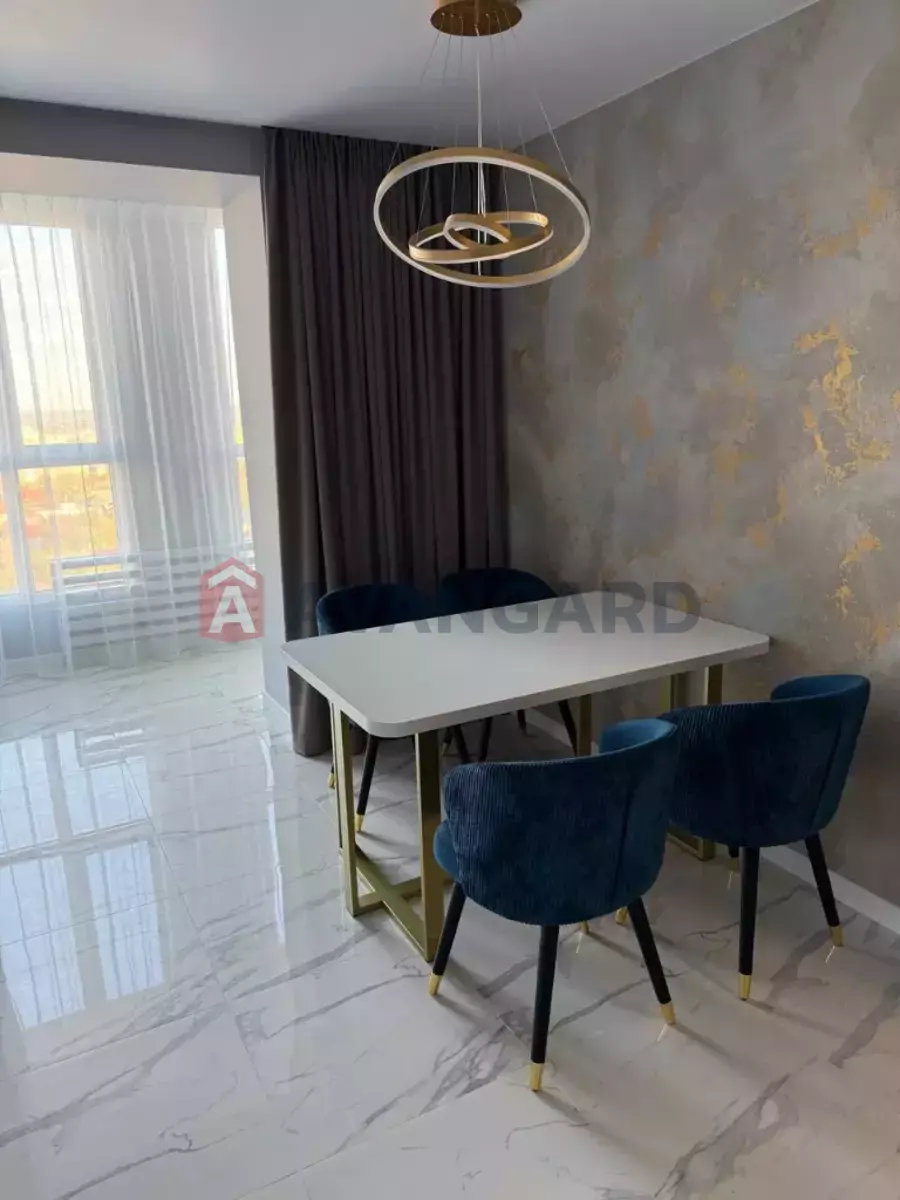 3 кім. квартира, 70/50/15 кв. м., 9/10 поверх фото 3 3 кім. квартира, 70/50/15 кв. м., 9/10 поверх фото 3