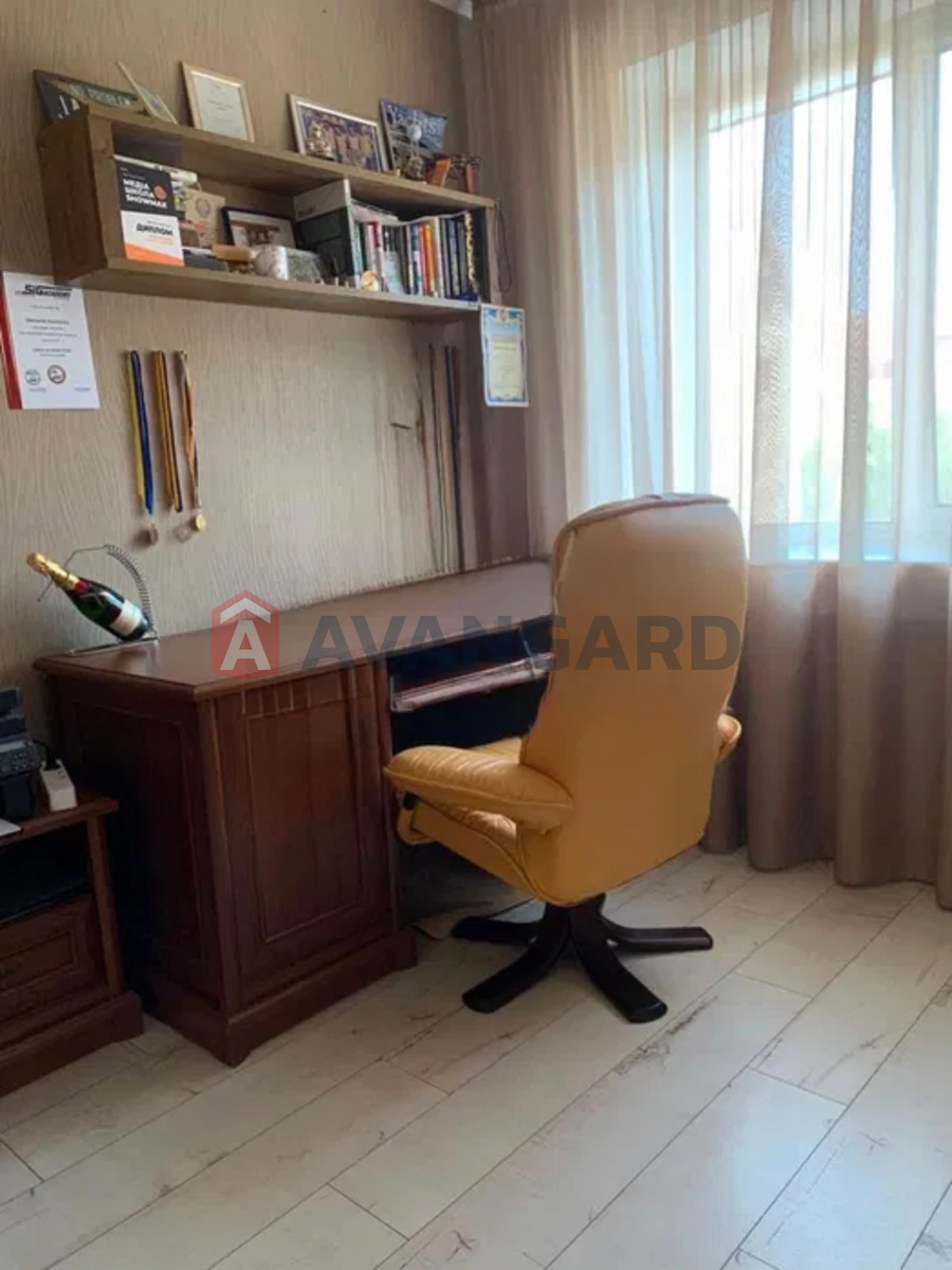 3 комн. квартира, 130/-/52 кв. м., 4/5 этаж фото 19 3 комн. квартира, 130/-/52 кв. м., 4/5 этаж фото 19