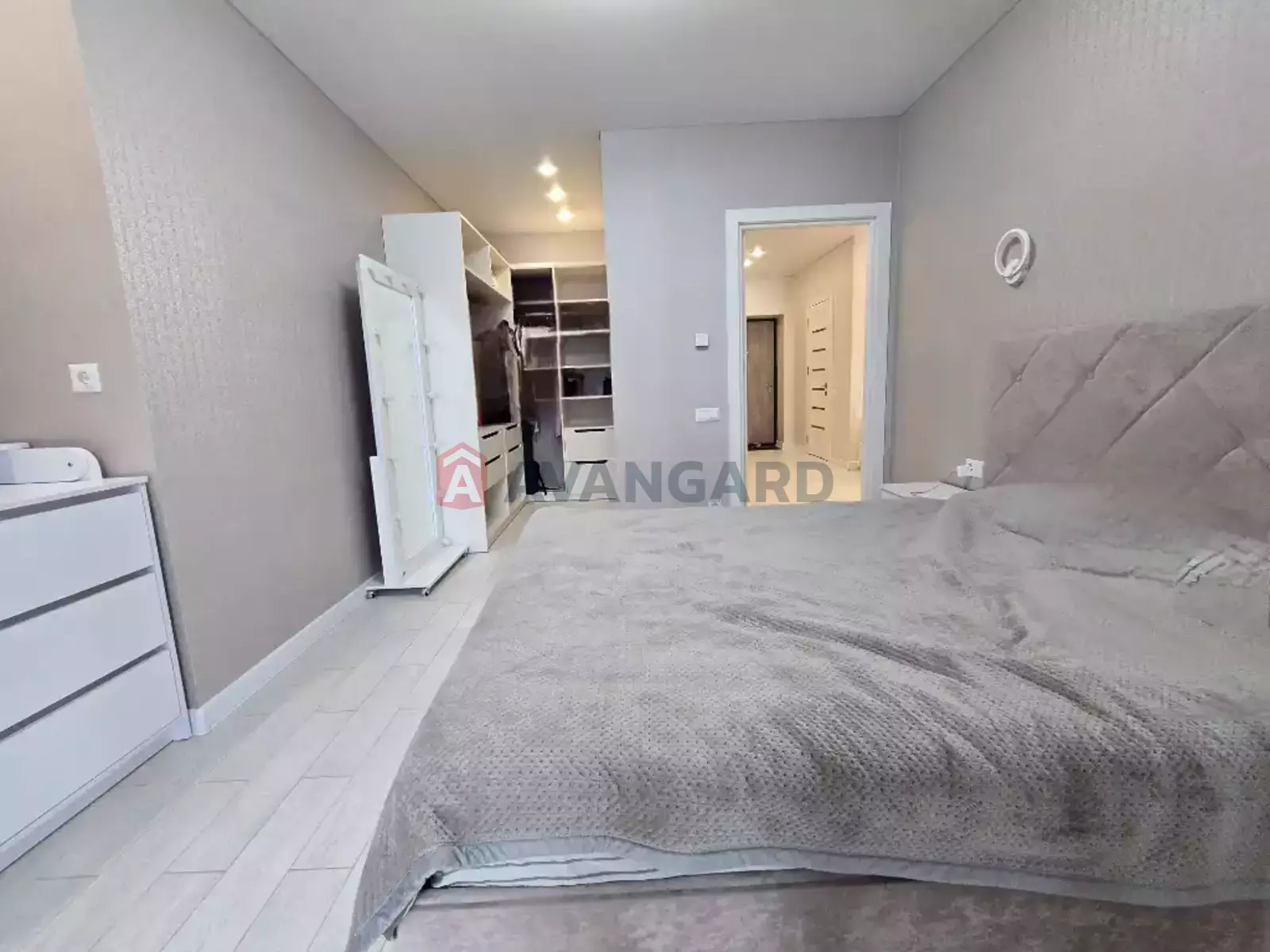 2 кім. квартира, 66/-/15 кв. м., 10/12 поверх фото 3 2 кім. квартира, 66/-/15 кв. м., 10/12 поверх фото 3