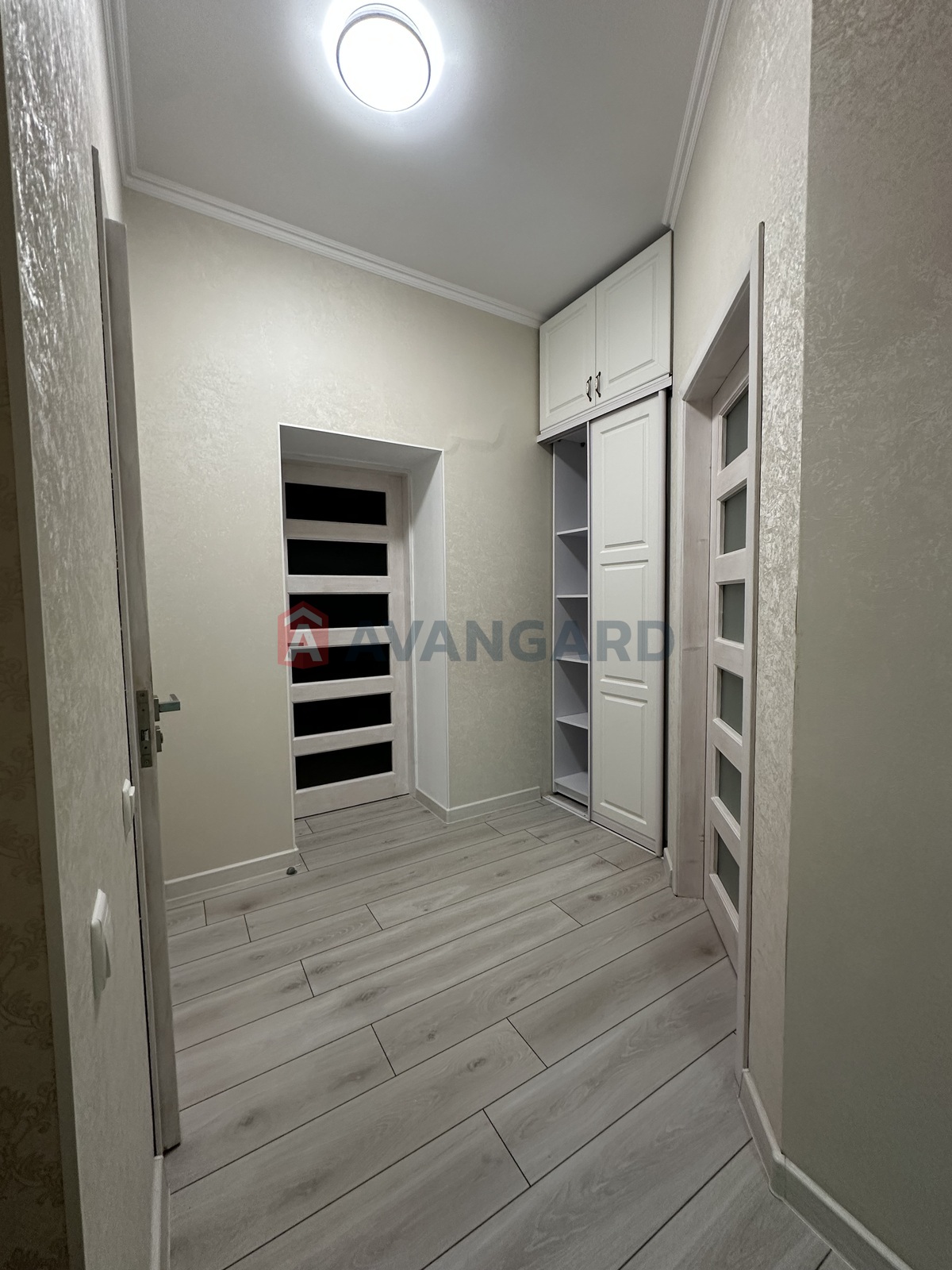 1 кім. квартира, 95/70/20 кв. м., 9/10 поверх фото 8 1 кім. квартира, 95/70/20 кв. м., 9/10 поверх фото 8