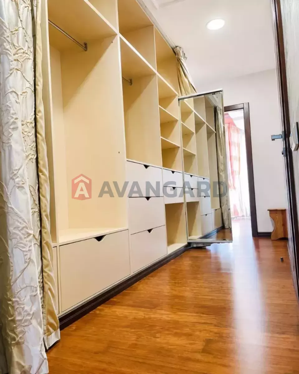4 комн. квартира, 200/150/30 кв. м., 5/9 этаж фото 4 4 комн. квартира, 200/150/30 кв. м., 5/9 этаж фото 4