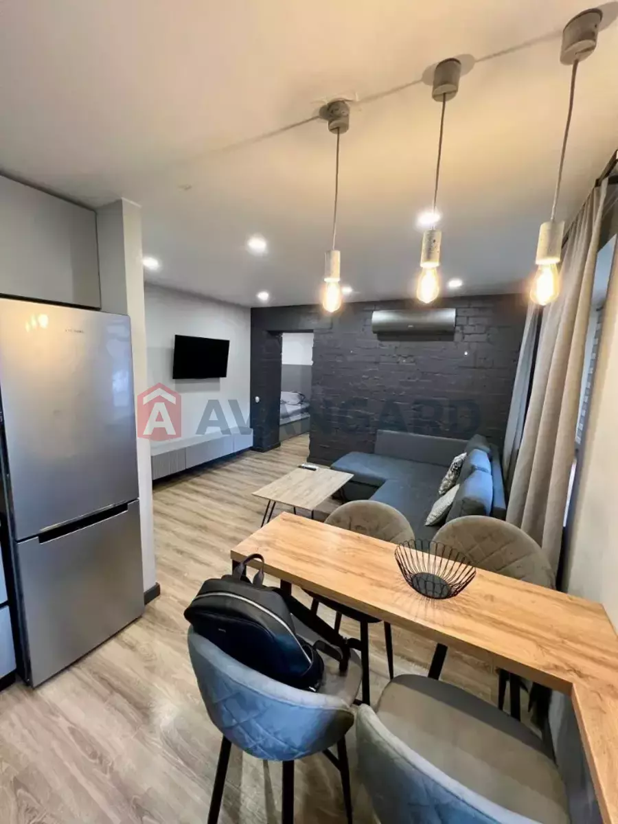 2 кім. квартира, 42/30/8 кв. м., 1/9 поверх фото 5 2 кім. квартира, 42/30/8 кв. м., 1/9 поверх фото 5