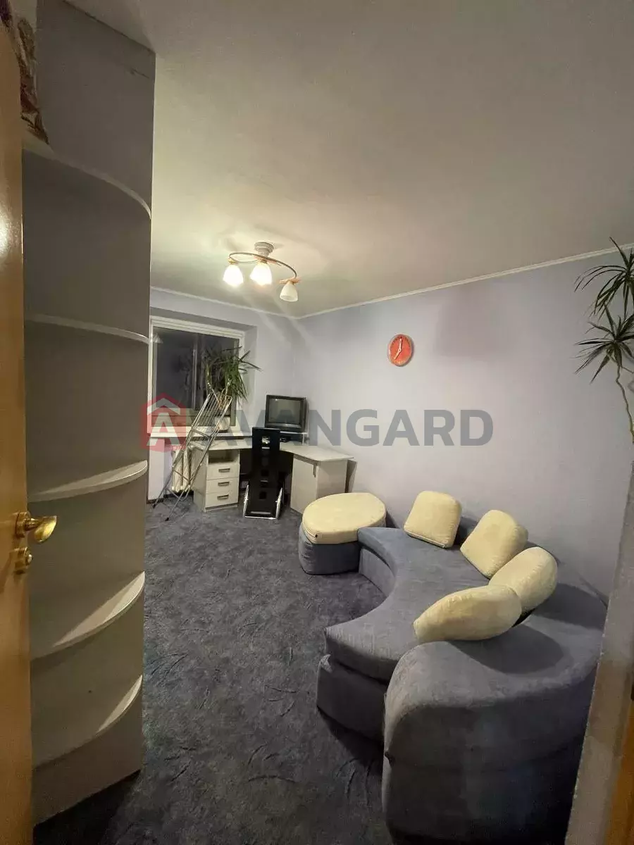 3 кім. квартира, 70/-/8 кв. м., 9/9 поверх фото 6 3 кім. квартира, 70/-/8 кв. м., 9/9 поверх фото 6