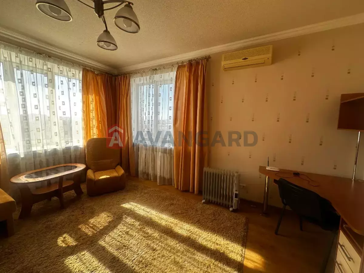 1 кім. квартира, 40/-/- кв. м., 8/10 поверх фото 1 1 кім. квартира, 40/-/- кв. м., 8/10 поверх фото 1