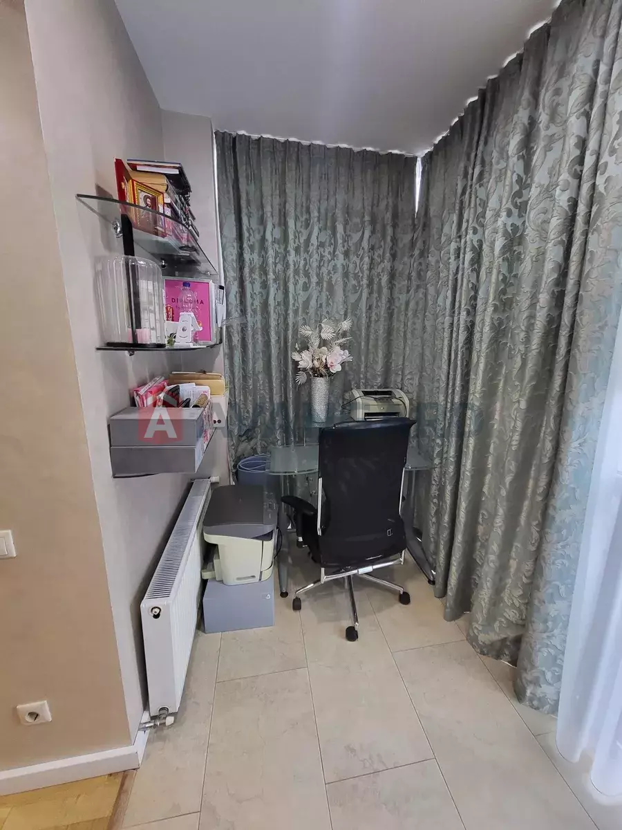 3 кім. квартира, 100/-/35 кв. м., 10/12 поверх фото 13 3 кім. квартира, 100/-/35 кв. м., 10/12 поверх фото 13