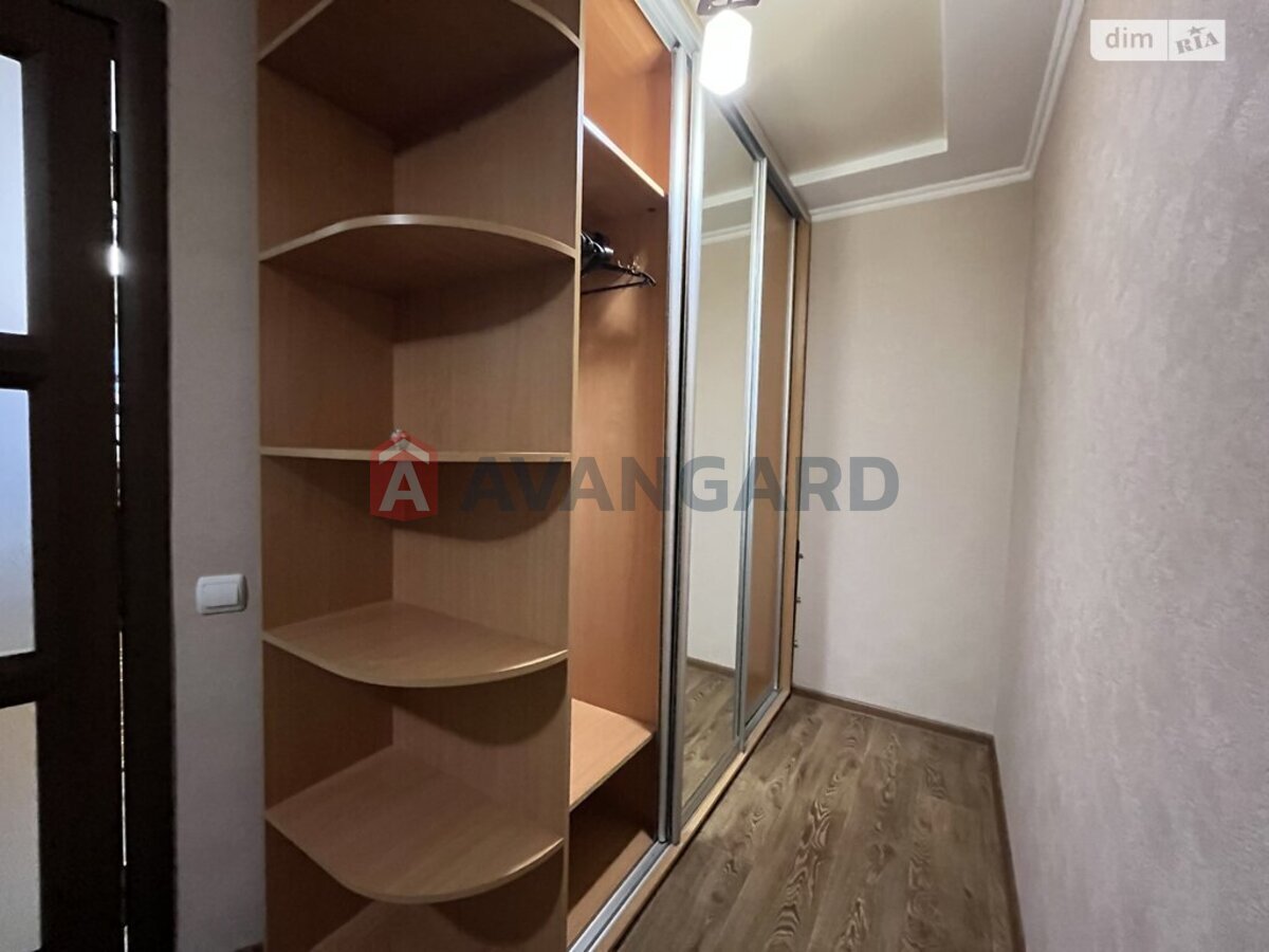 1 кім. квартира, 40/-/10 кв. м., 2/4 поверх фото 16 1 кім. квартира, 40/-/10 кв. м., 2/4 поверх фото 16