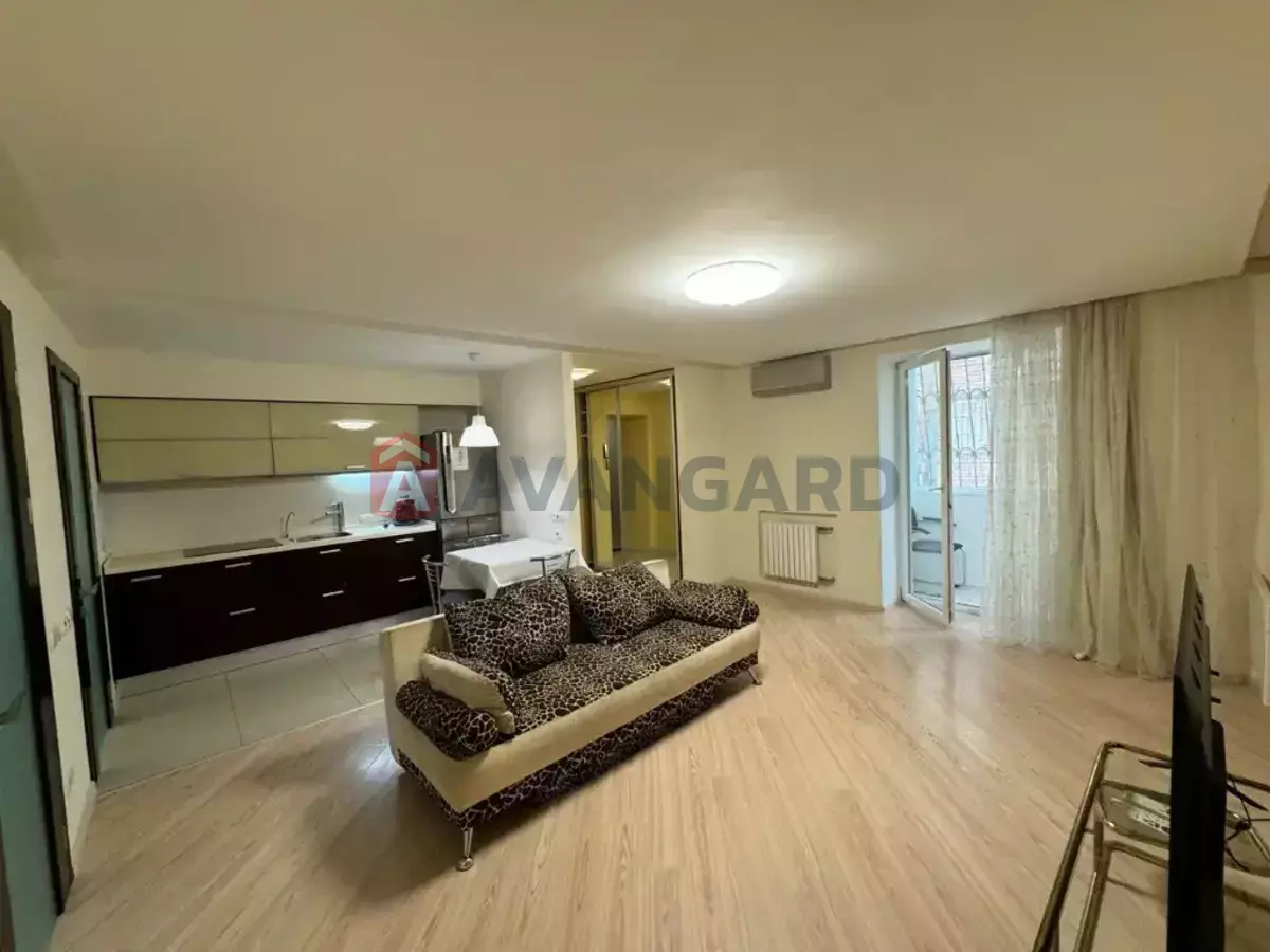 2 кім. квартира, 52/35/10 кв. м., 1/14 поверх фото 4 2 кім. квартира, 52/35/10 кв. м., 1/14 поверх фото 4