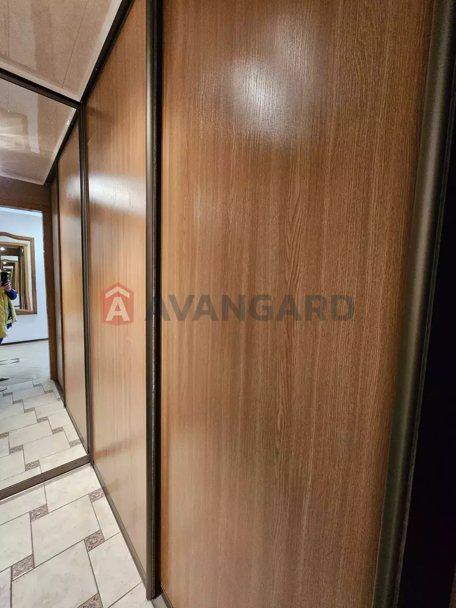 4 комн. квартира, 160/-/25 кв. м., 3/5 этаж фото 5 4 комн. квартира, 160/-/25 кв. м., 3/5 этаж фото 5