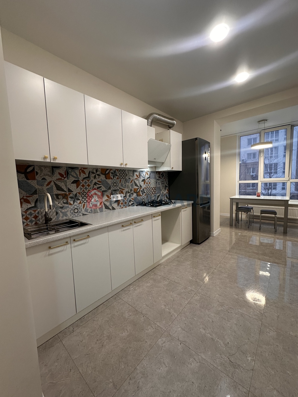 1 кім. квартира, 43/-/- кв. м., 2/10 поверх фото 4 1 кім. квартира, 43/-/- кв. м., 2/10 поверх фото 4