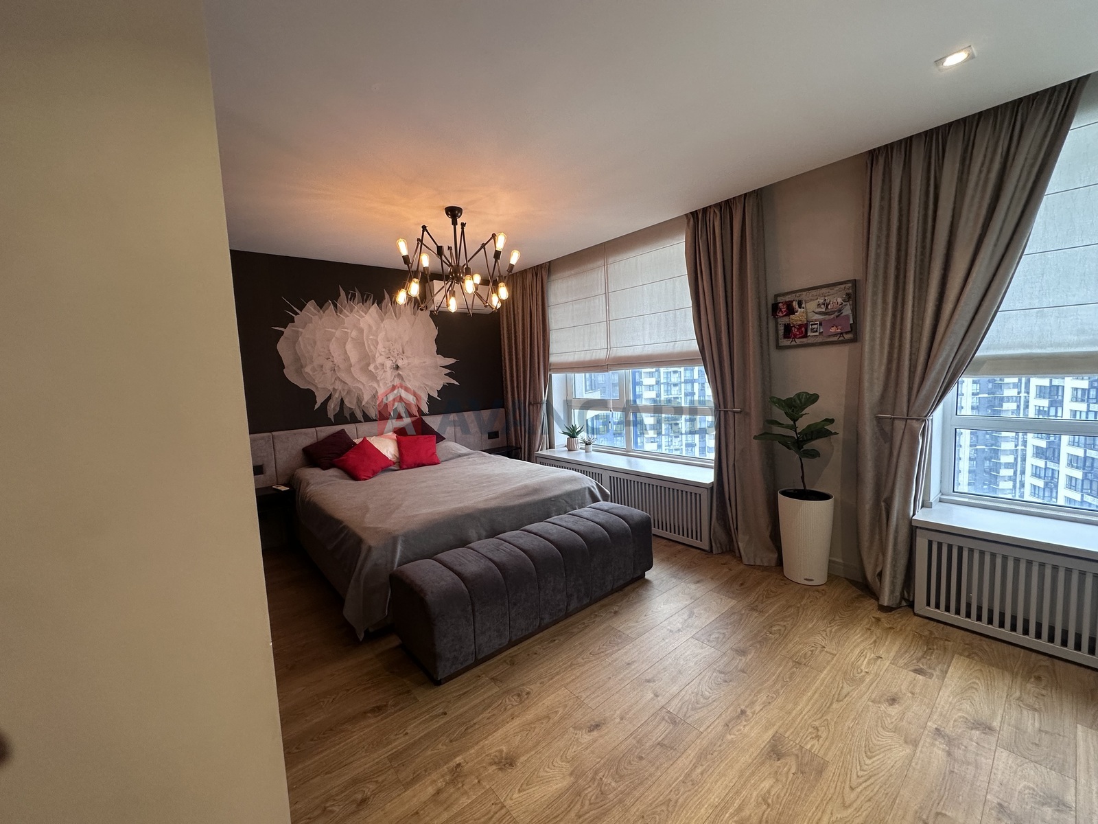 3 кім. квартира, 118/-/25 кв. м., 13/24 поверх фото 6 3 кім. квартира, 118/-/25 кв. м., 13/24 поверх фото 6