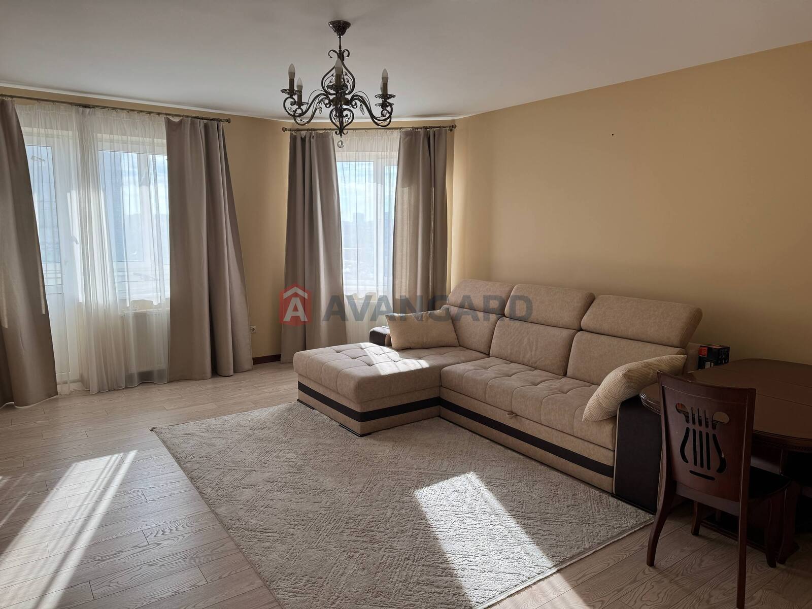 2 кім. квартира, 88/50/16 кв. м., 7/9 поверх фото 1 2 кім. квартира, 88/50/16 кв. м., 7/9 поверх фото 1